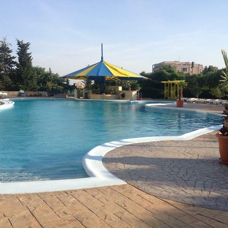 Siana Hotel Свети Влас Екстериор снимка