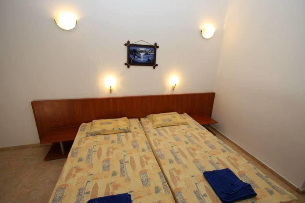 Siana Hotel Свети Влас Екстериор снимка