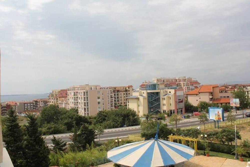 Siana Hotel Свети Влас Екстериор снимка