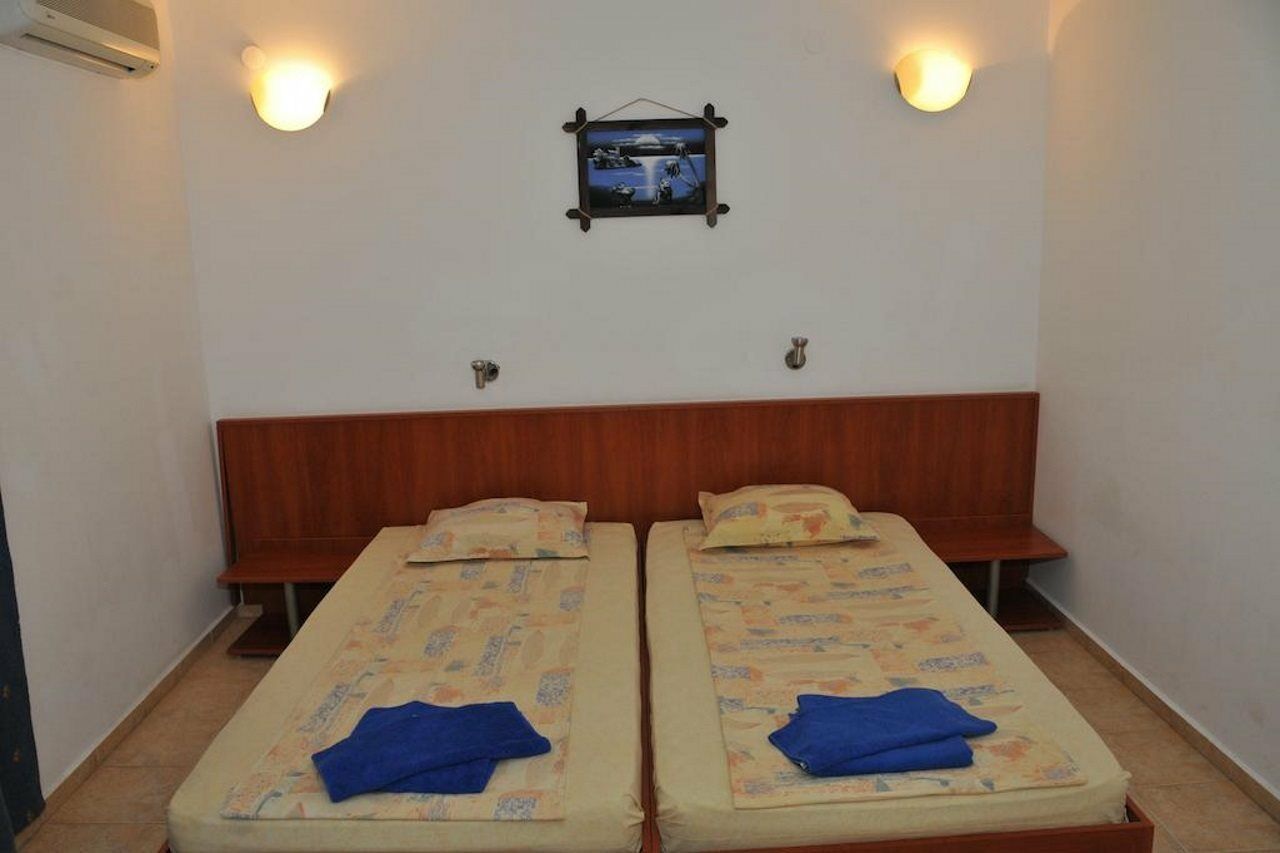 Siana Hotel Свети Влас Екстериор снимка